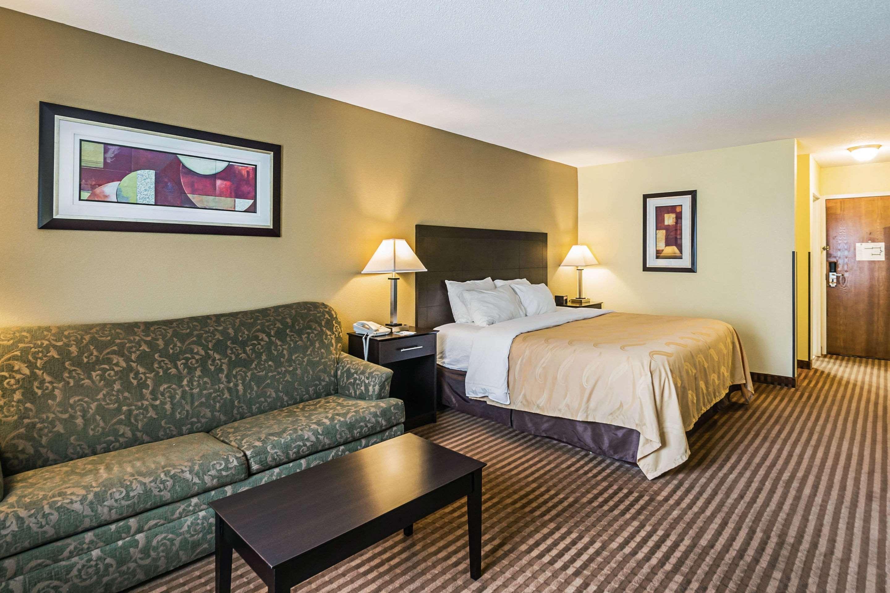 Quality Inn & Suites Frostburg-Cumberland Εξωτερικό φωτογραφία