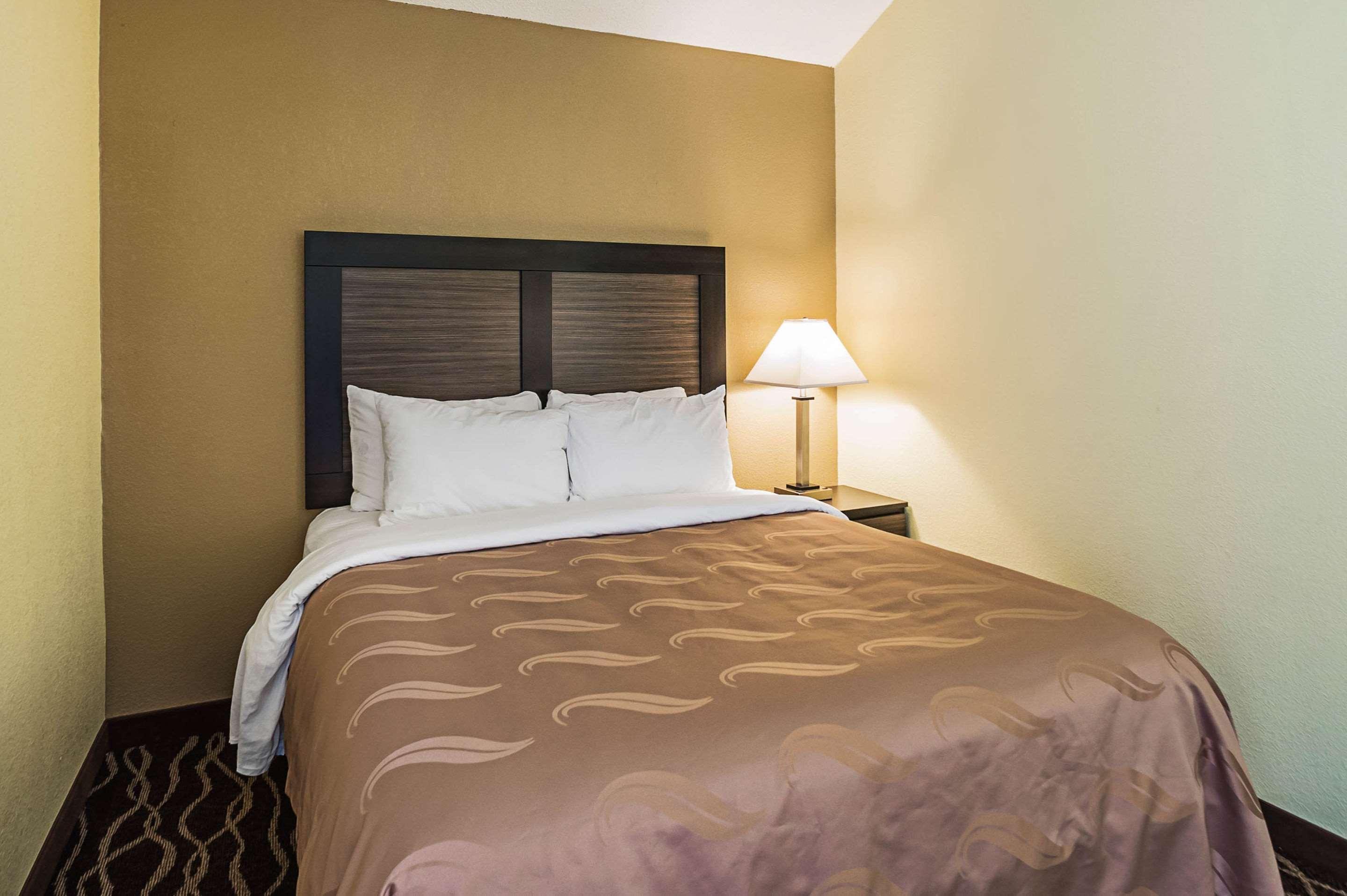 Quality Inn & Suites Frostburg-Cumberland Εξωτερικό φωτογραφία