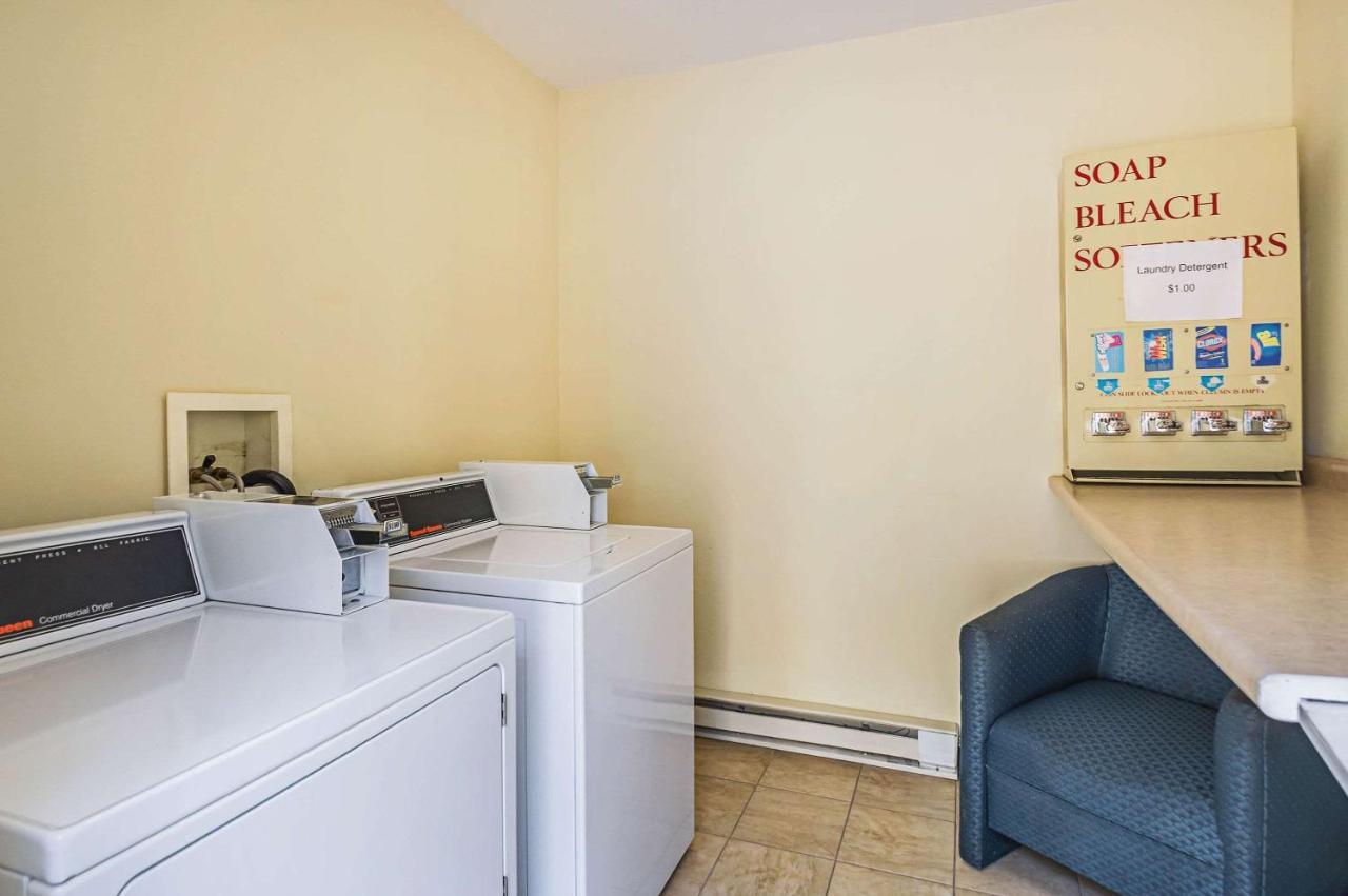 Quality Inn & Suites Frostburg-Cumberland Εξωτερικό φωτογραφία